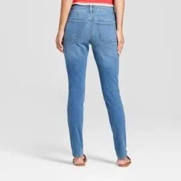 Universal Thread Jeans Women's High-Rise Skinny Jeans Blue 2 Short - Picture 3 of 5